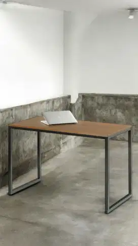 Meja Belajar Minimalis Bisa Custom Ukuran dan Warna