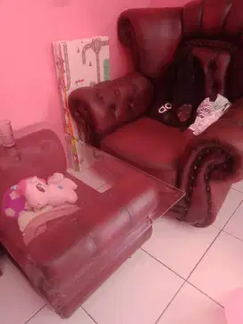 Jual cepat sofa dan meja kaca, barang murah tp kualitas tetap terjamin
