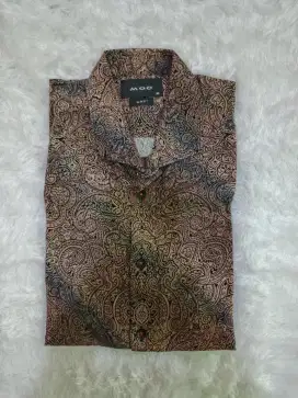 BATIK PRIA MOC SLIM FIT SIZE M LENGAN PENDEK
