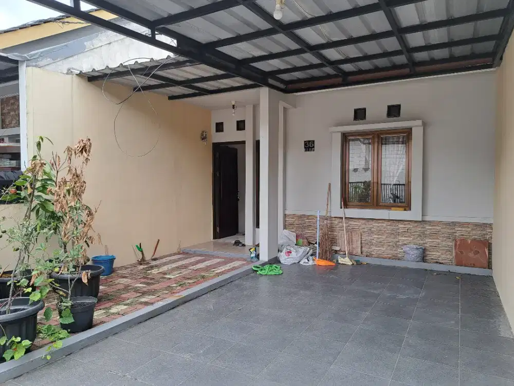 Di sewakan rumah siap huni di komplek cisaranten