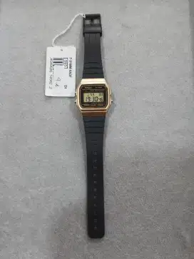 Casio F‑91WM‑9ADF Gold – Ringan, LED, Stopwatch