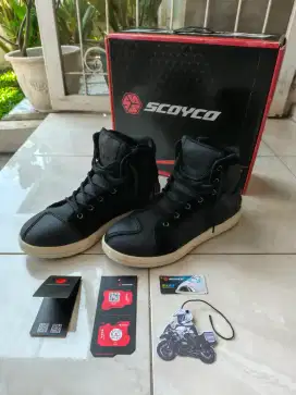 Sepatu Touring Scoyco Waterproof
