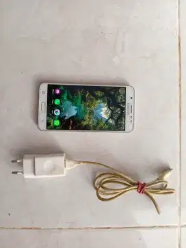 Jual cepat Hp samsung J7 white lancar jaya layar ori khas samsung