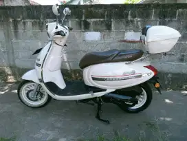 Motor Benelli Keeway Shiny 150cc , LIKE NEW & LOW KM