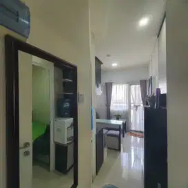 DISEWAKAN TERMURAH 2 BEDROOM APARTEMEN GREEN PRAMUKA TOWER CHRYSANT