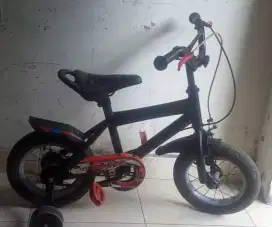 Sepeda anak uk 12