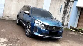 [ LOW KM ] Peugeot 5008 Allure Plus AT Biru 2022/2023