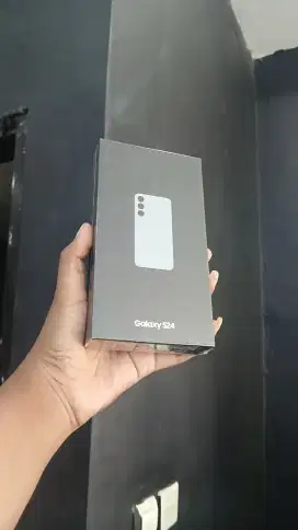 Samsung S24 8/256gb