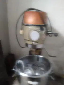 Mixer roti kapasitas 4 kg tepung