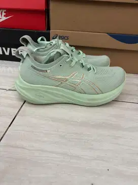 Asisc Gel Nimbus 26