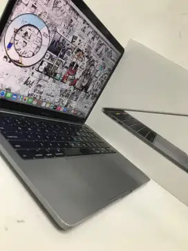 MacBook Pro Touchbar 2020 i5 16/512GB