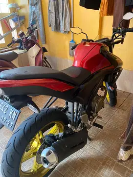 Vixion th 2017 velk ori udah di cat