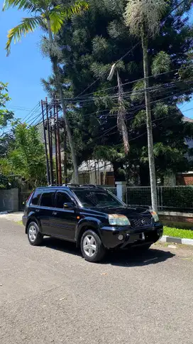 NISSAN  X-TRAIL ST AT 2005