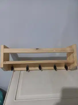 Rak dinding / rak buku / rak serbaguna
