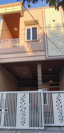Dijual unit rumah baru cantik minimalis 2 lantai 3 kamar tidur nego