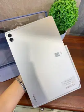 Samsung Tab S9 FE+ 8/128GB Wifi Silver Garansi Eks SEIN