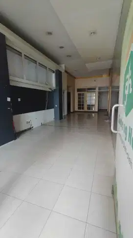 Dijual Rumah Strategis Pinggir Jalan Raya di Tebet, Jakarta Selatan