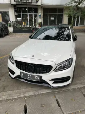 Mercedes-Benz C200 2017 Bensin