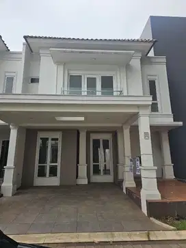 Di sewakan Rumah mewah 2 lantai di Gading Serpong Boulevard Pasadena R