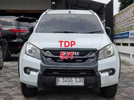 Isuzu Mux Diesel Matic Tahun 2017 Kondisi Mulus Terawat Istimewa
