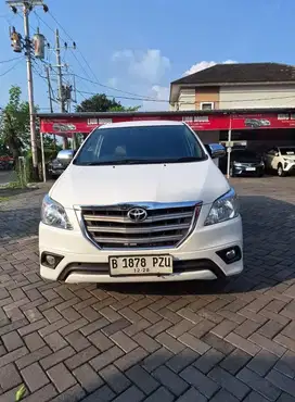 Innova Diesel G AT 2013