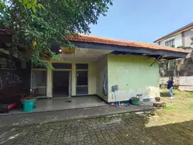 Dijual Tanah Rumah Tua Strategis di Jl. Kolonel Sugiono, Jakarta Timur