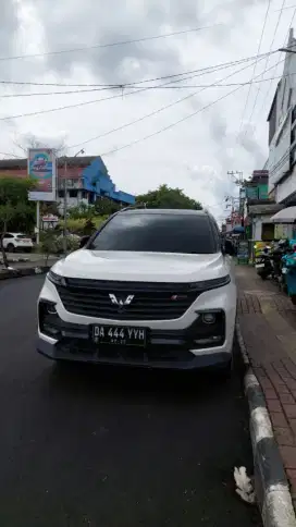 Di jual mobil bekas kaya masih baru