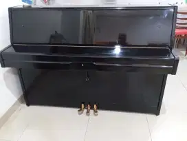 Jual cepat piano Yamaha M1J suara baik