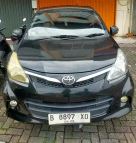 Toyota Avanza Veloz 1.5 AT 2013
