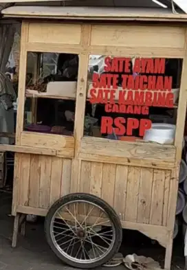 Gerobak Sate Kayu