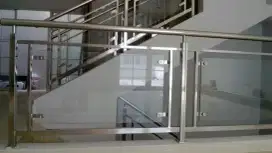 RAILING DAN PAGAR BALKON STAINLESS KACA