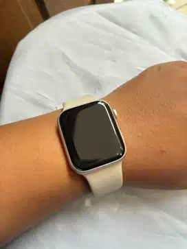 Apple Watch SE 44mm