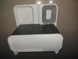 Paket peralatan dan makanan kucing