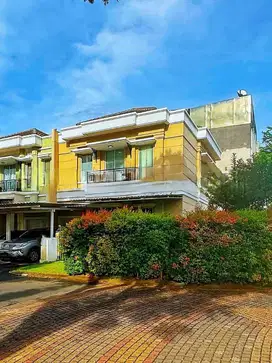Jual  Rumah 2 Lantai Cluster Maxwell Gading Serpong
