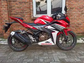 Honda CBR 150 SE 2016/2017 Mulus Pajak On Nopember  2026 Panjang