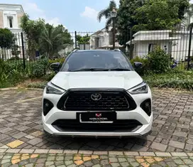 Toyota Yaris Cross S GR HV TSS AT 2023 Hitam Putih , Panoramic