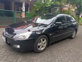 Honda Accord 2.4 VTEC AT 2005 – Pajak Panjang, Kondisi Terawat