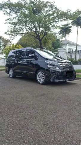 Toyota Vellfire ZG PS 2014 istimewa