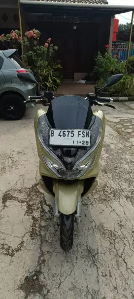 Dijual PCX 150 2018 lengkap halus murah