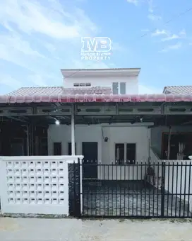 DIJUAL RUMAH SIAP HUNI SEMI FURNISHED DI MEDAN AMPLAS