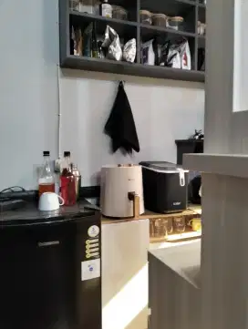 Barista atau tukang racik minuman kopi
