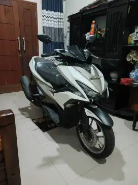 Dijual Yamaha Aerox 2017. Harga 14,7 nego