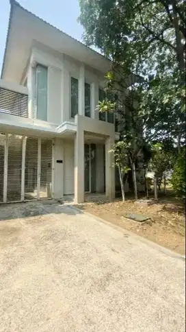 Rumah Pakuwon City Grand Island Santiago Rosa Surabaya