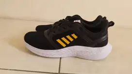 Sepatu Olahraga