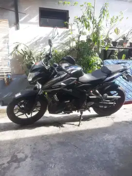 Kawasaki Bajaj Pulsar Ns200 Hitam NS 200
