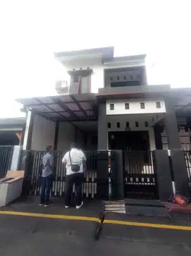 Dijual via lelang Rumah 2 Lantai di Perumahan Pesona Anggrek Bekasi