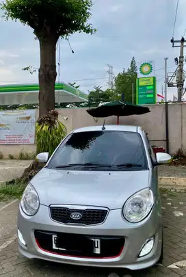 Kia Picanto 2010 Bensin
