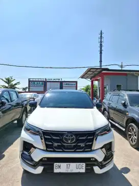 VRZ GR 2022 2.8 diesel matic. Km 67rb antik