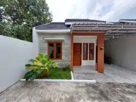 RUMAH SIAP HUNI 300JUTAAN DEKAT STASIUN SENTOLO BANTUL
