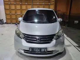 Honda Freed Psd At 2009 akhir langsung pemilik